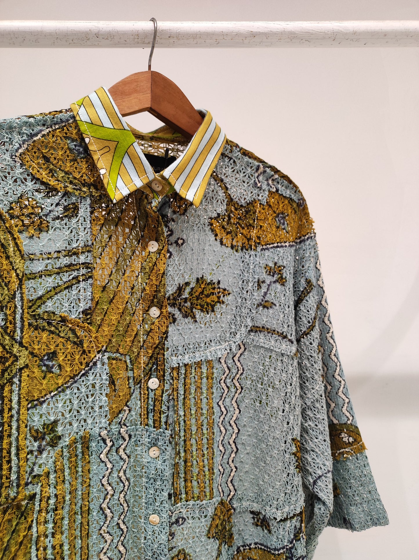 Sky Cotton-net Patch Shirt