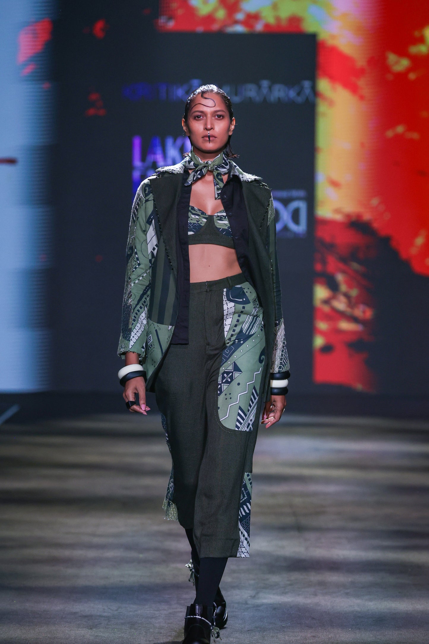 Olive Patch Cropped Trouser