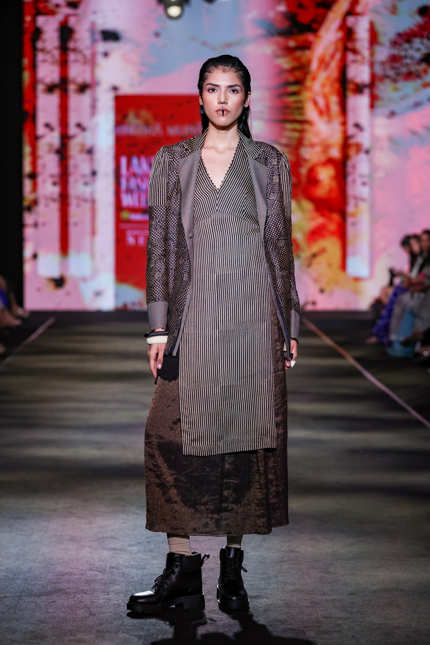 Munga Silk Patch Blazer