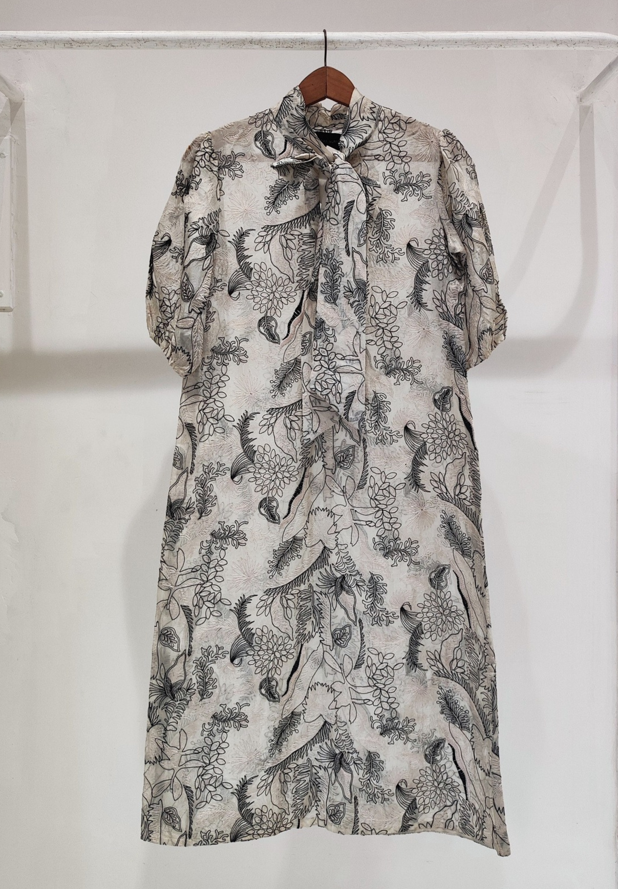 Black White Organza Bow Midi